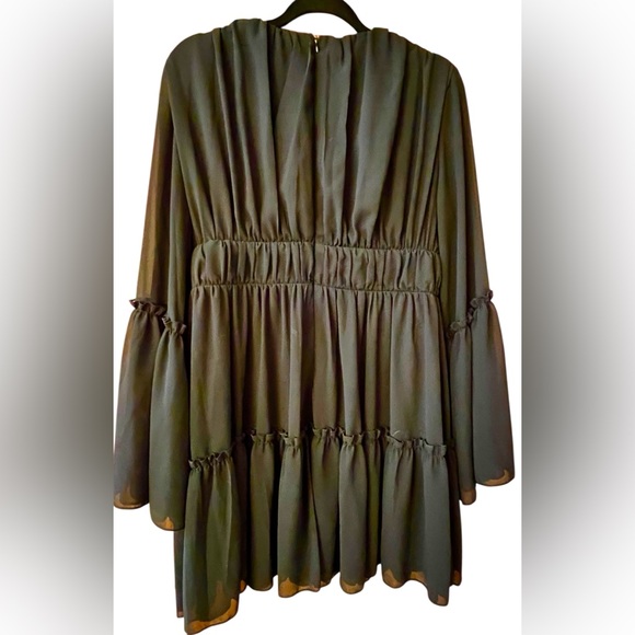 Elegant Black Women's Dress - Picture 9 of 9